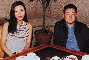 曹德旺为红颜知己摊牌,玻璃大王曹德旺劝人不买房子