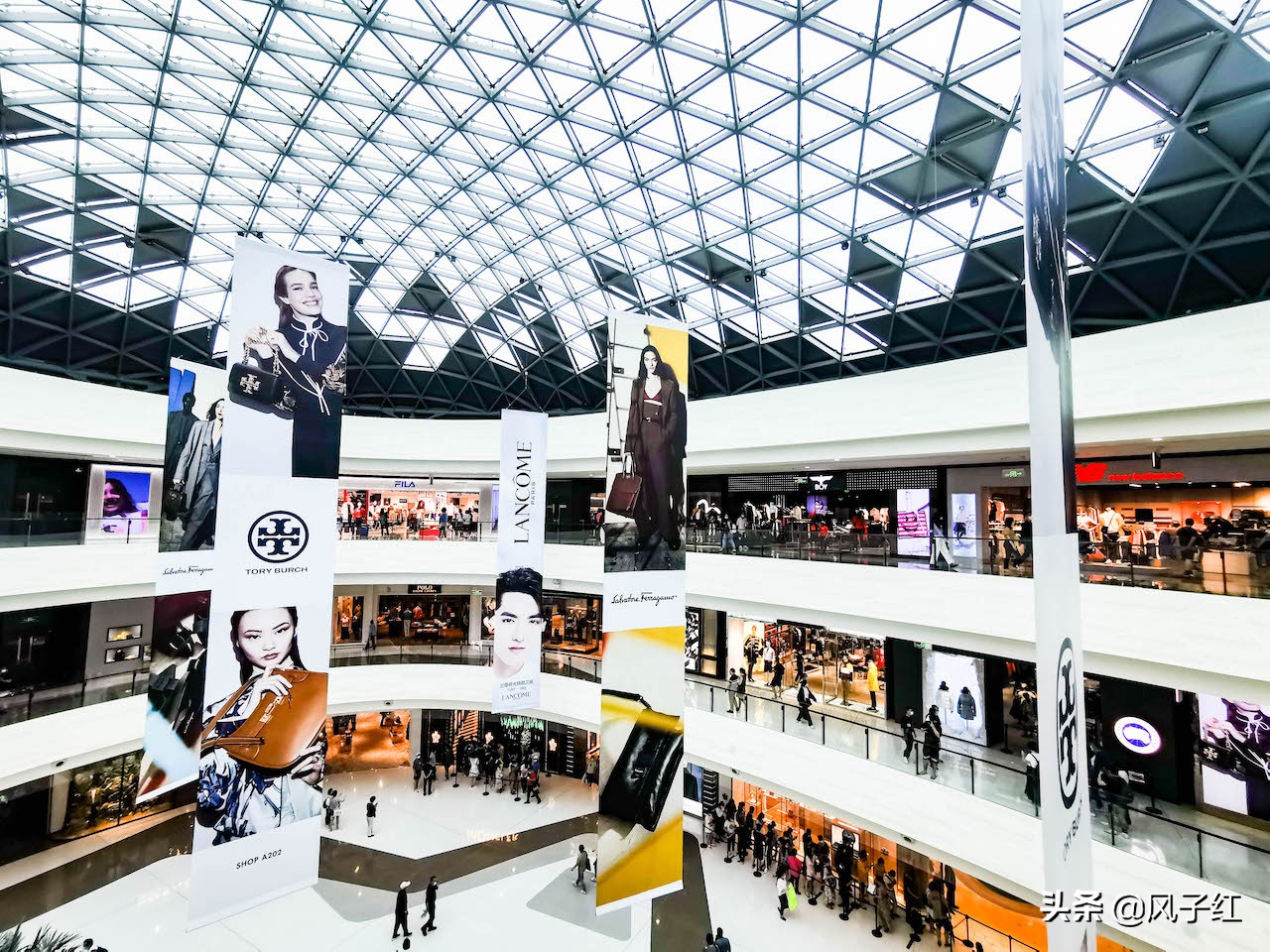 三亚海棠湾国际免税城怎么去,三亚海棠湾免税城视频