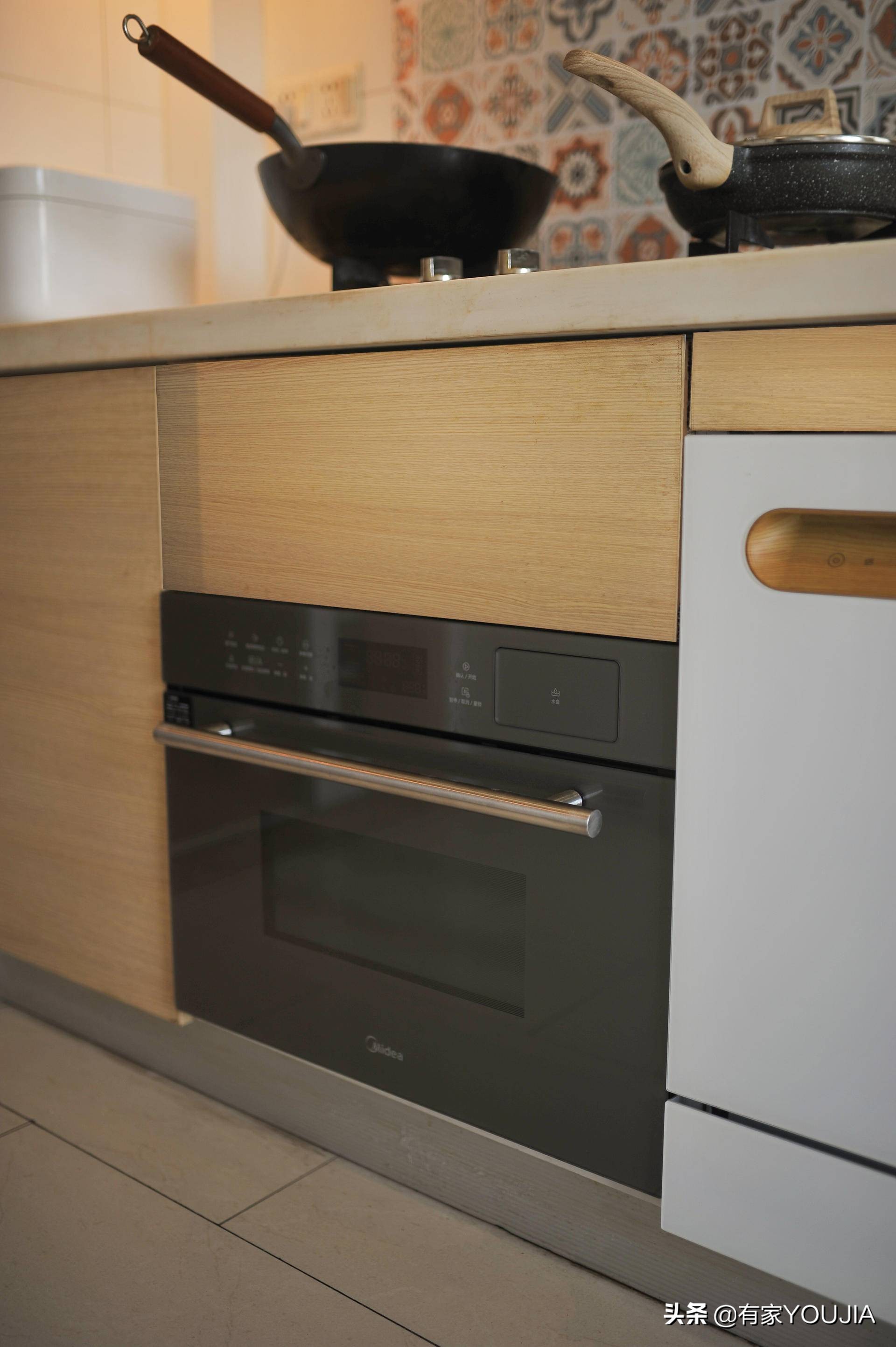 哪种微蒸烤箱比较好用,微蒸烤箱的优缺点