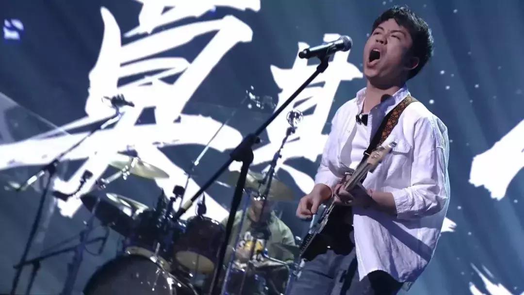 「真实故事」九连真人的爆红:多亏广场舞,他们才得以坚持音乐梦想