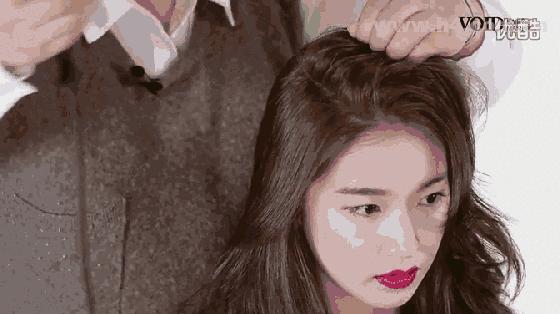 卷发老气怎么补救,直发显年轻卷发显老气