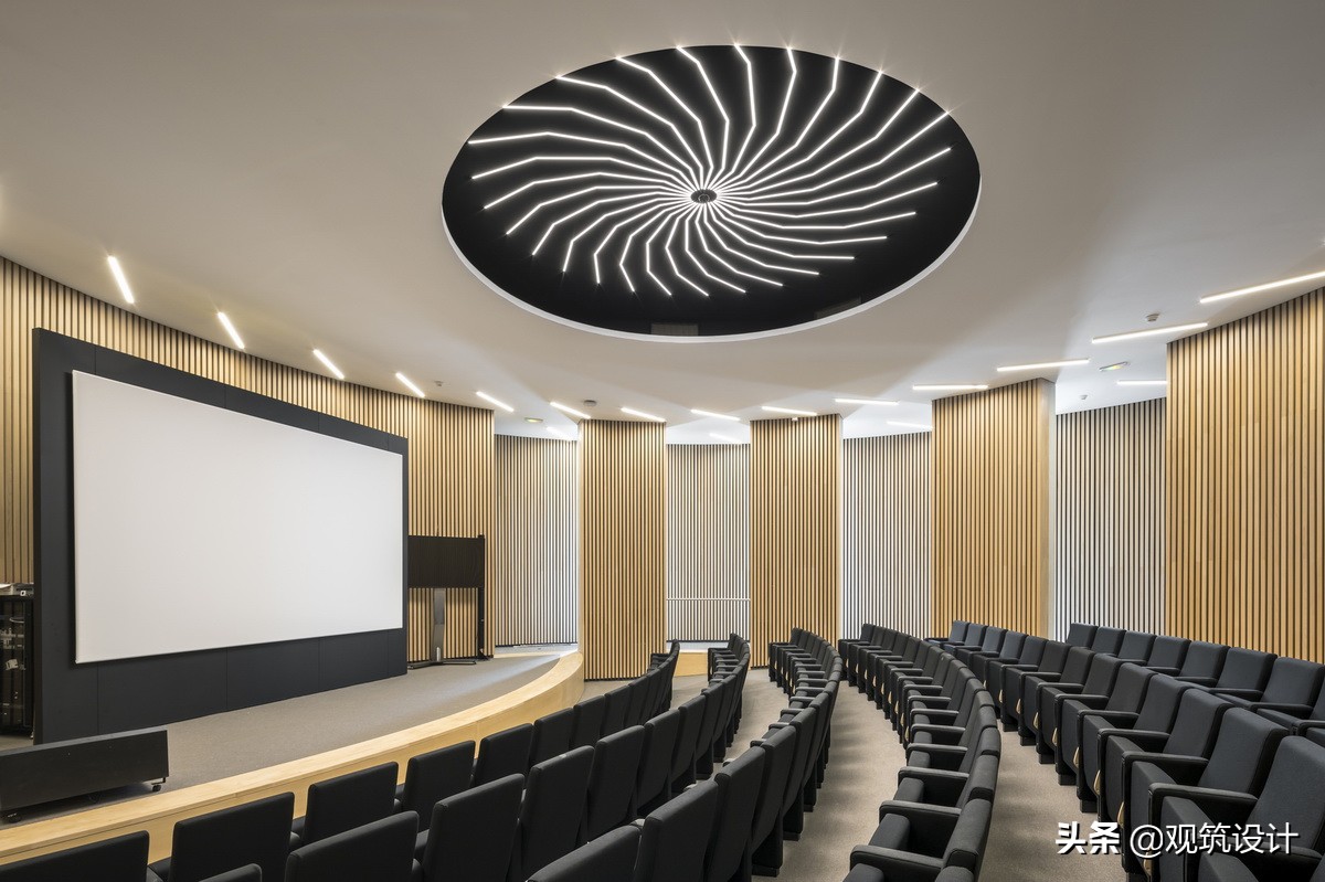 轻盈透明，曲直线的共舞：液化空气集团总部