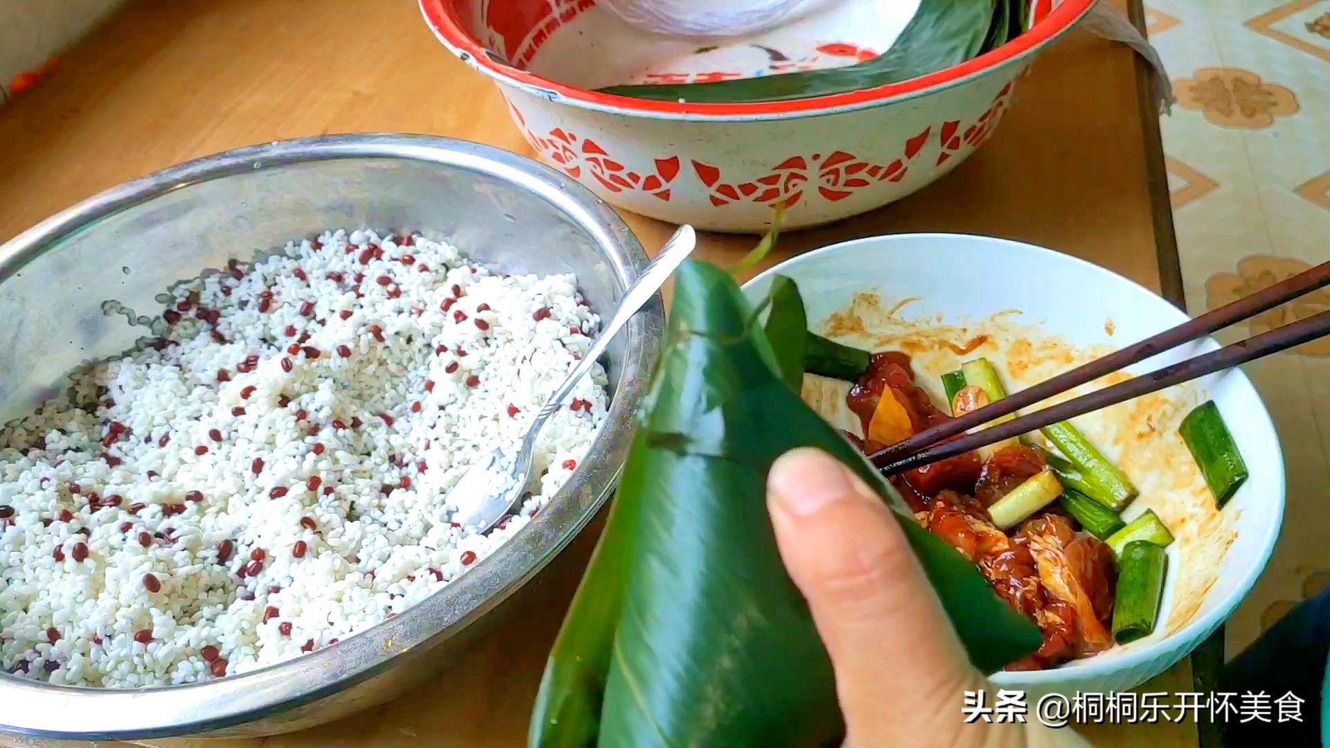 包粽子教程最简单的包法,不会包粽子简单包粽子方法