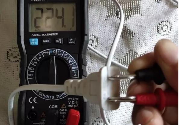 电气控制中数字万用表的使用方法,电气工程师用什么万用表