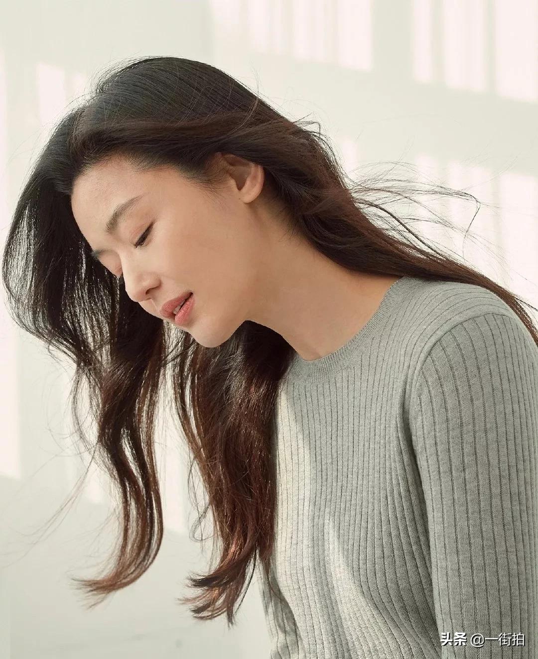 38岁全智贤拍时尚大片,38岁全智贤裸妆