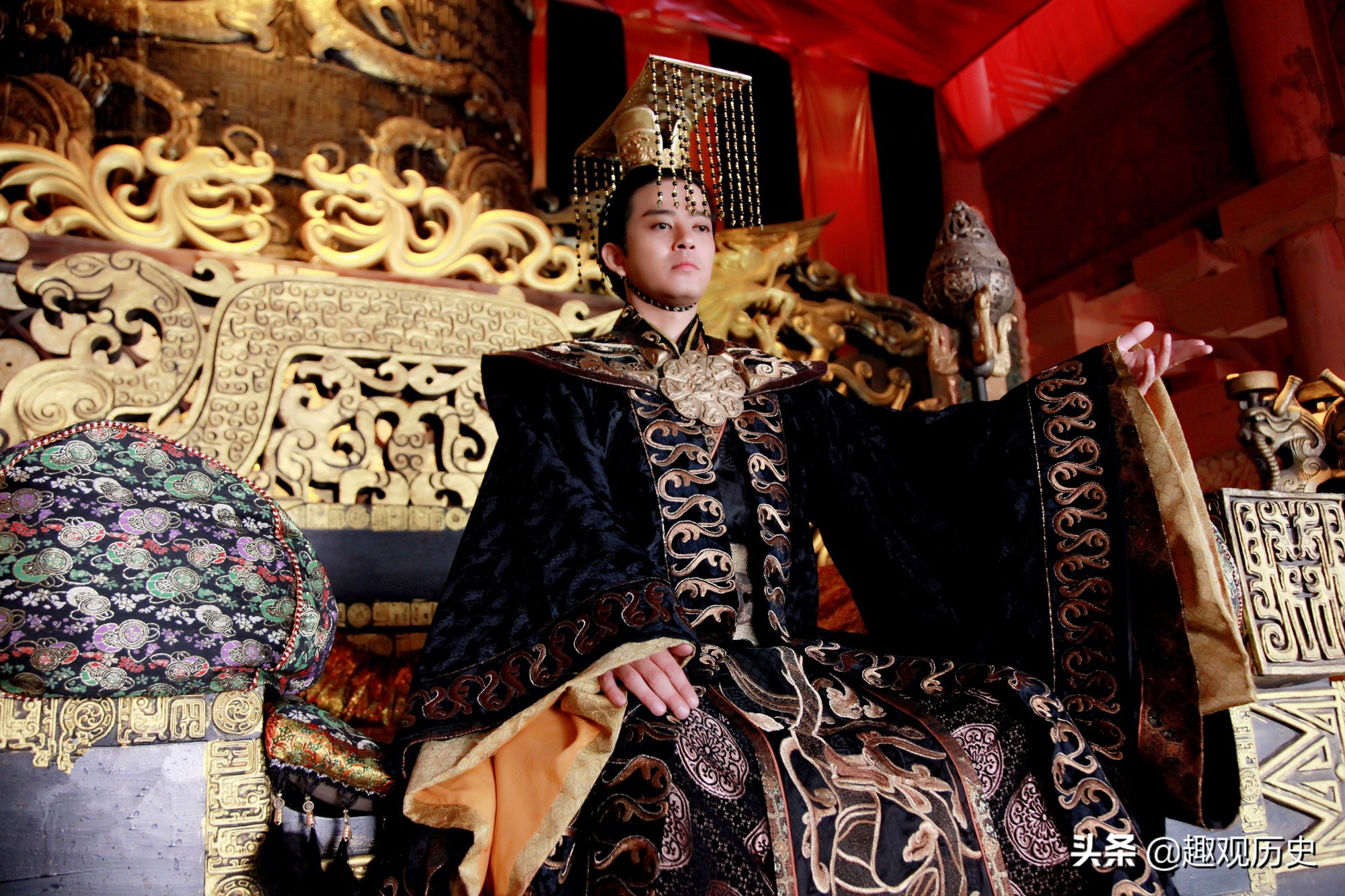 历史上立了五个皇后的皇帝,哪位皇帝一口气封了五个皇后