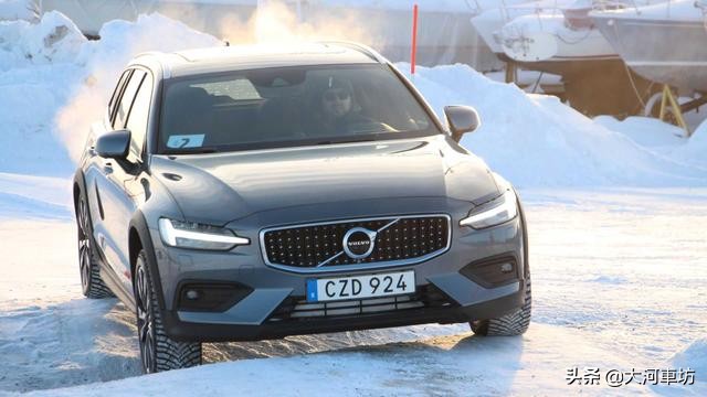 买一辆沃尔沃v60,买一台沃尔沃v60