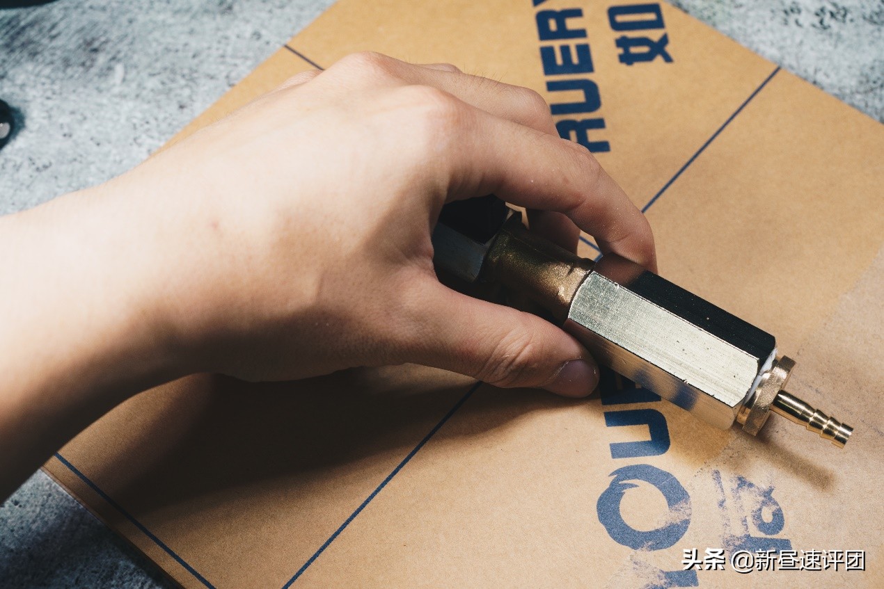 制作水晶滴胶真空机,自制液态硅胶模具