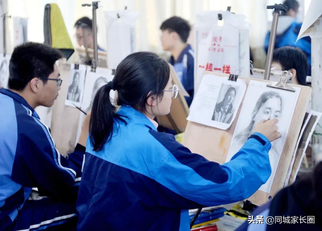 美术生手指茧子,美术生手指总是起茧怎么办