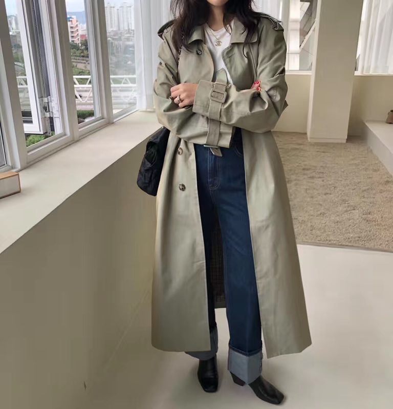 2018年韩国爆火的红蓝两边外套,韩国最新外套穿搭