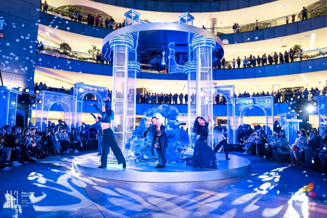 閲嶅簡榫欐箹鍖楀煄澶╄鍗囩骇,榫欐箹閲嶅簡鍖楀煄澶╄璐墿涓績