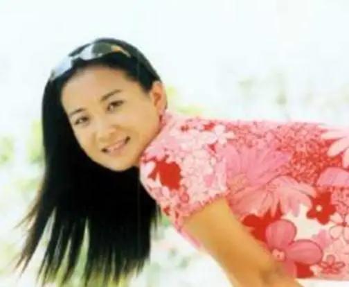 电影你好李焕英陈赫贾玲躲雨片段,看完你好李焕英可以见到贾玲吗