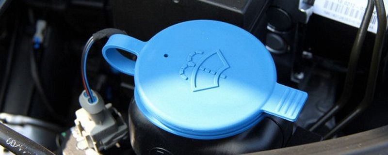 用车知识和用车常识素材,汽车有哪些油液需要定期更换