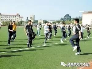 体育模拟上课实践建议,体育模拟上课结束总结