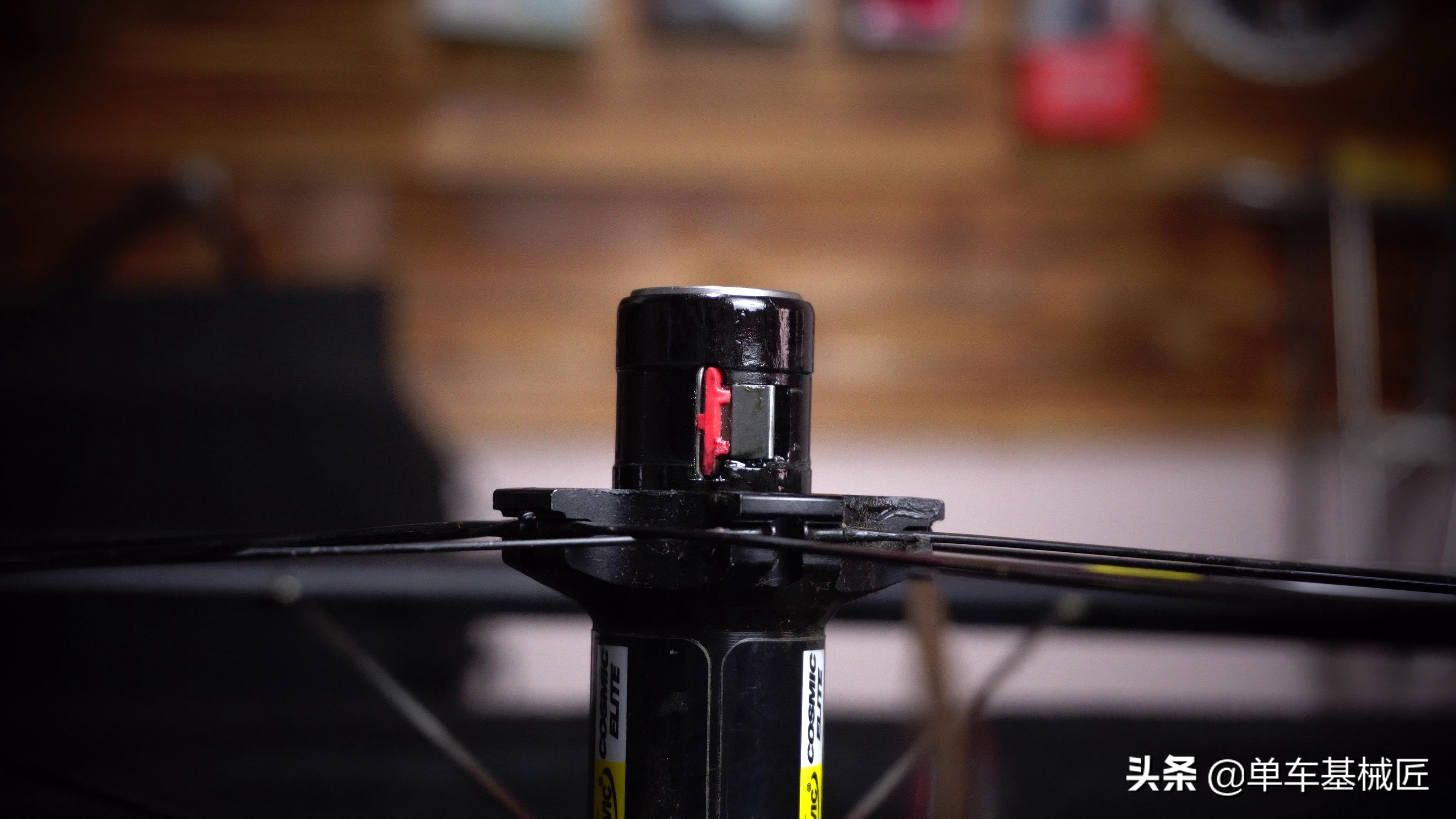 单车基械匠:Mavic轮组花鼓的拆卸,保养,轴承更换三合一教程