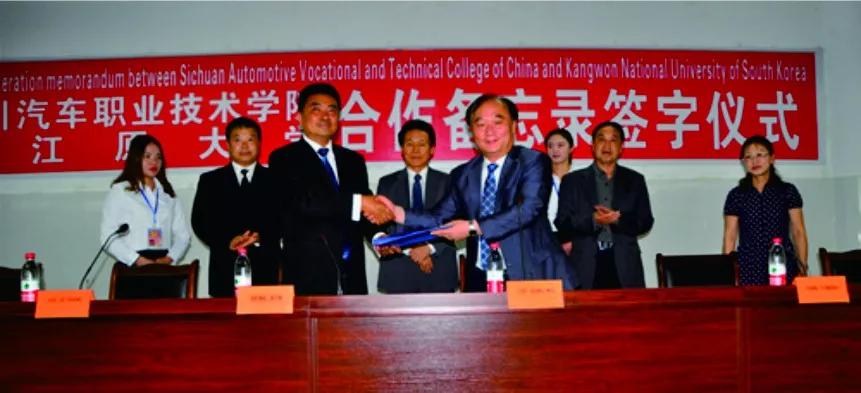 四川汽车职业技术学院汽车实训,成都汽车职业技术学校研学基地