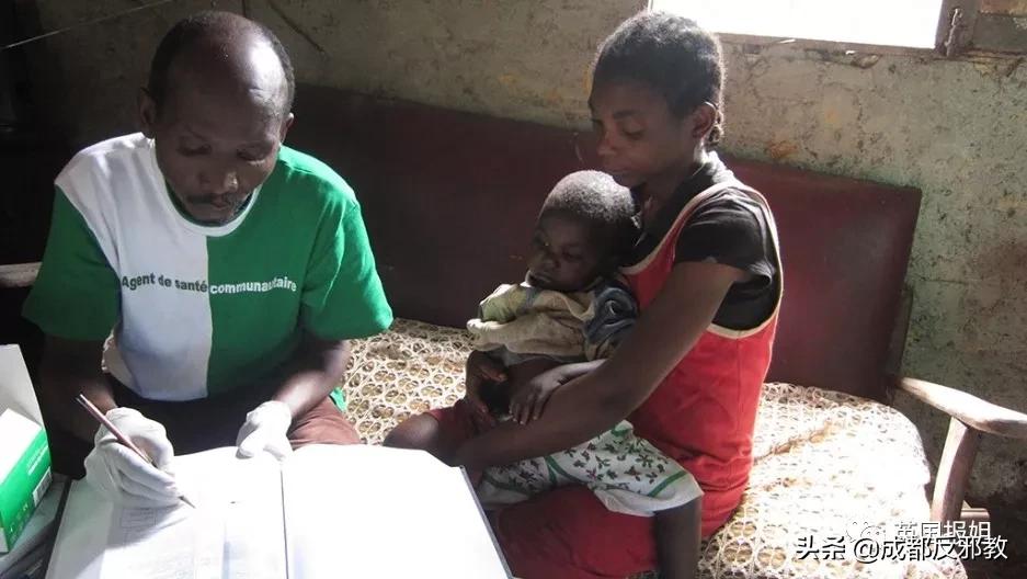 美国牧师制造的“神药”能治疗艾滋？这5万非洲人喝下的其实是漂白剂！