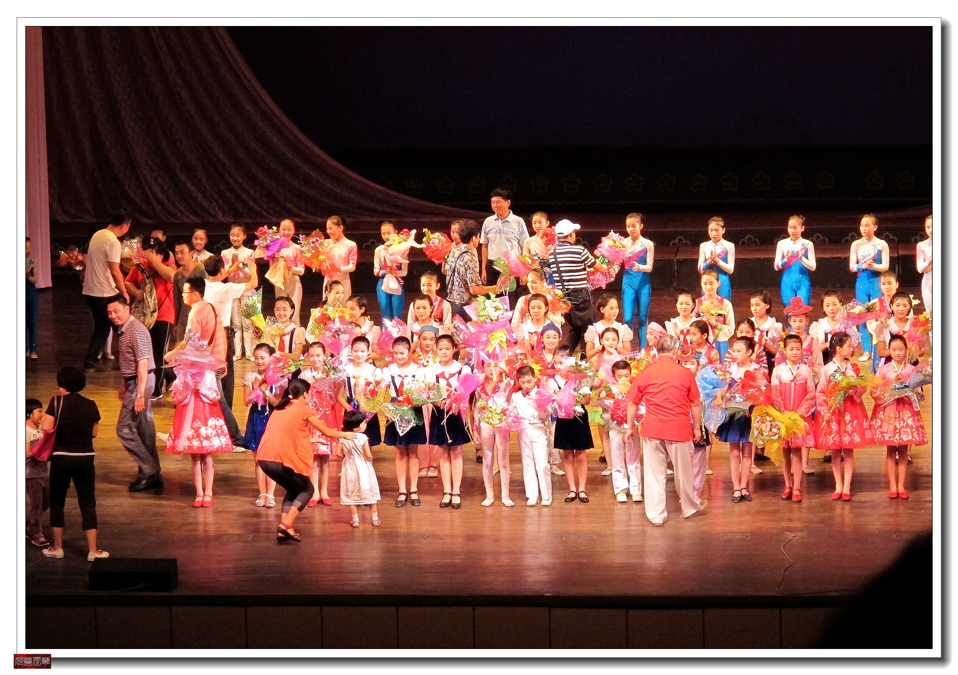 走进神秘国度纪录片,十年前朝鲜万景台少年宫视频