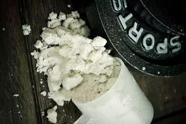 蛋粉是怎么调出来的,蛋白粉怎样吃才是正确的
