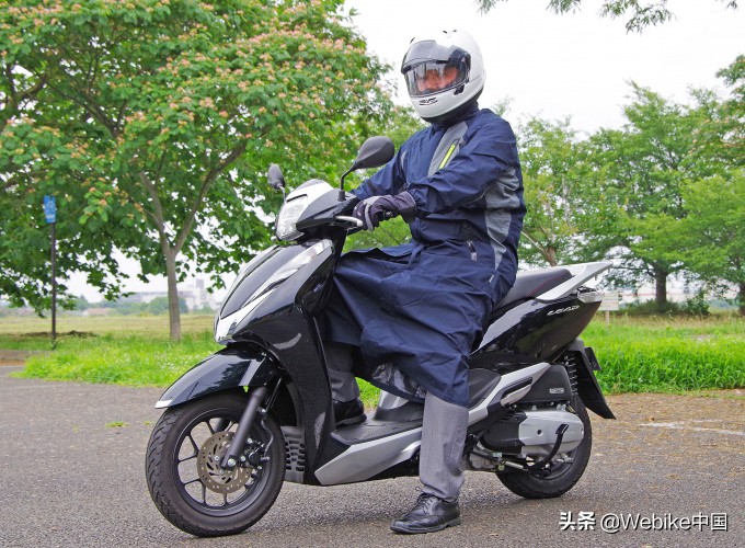 下雨天摩托车必备装备,骑摩托车下雨天必备神器