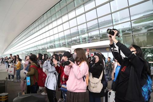 追星创业赚钱,关于追星的创业项目