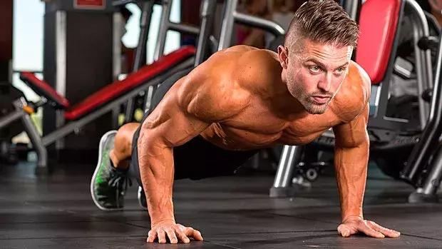 健身补剂的维生素含量越多越好吗,健身初练者怎么选择补剂