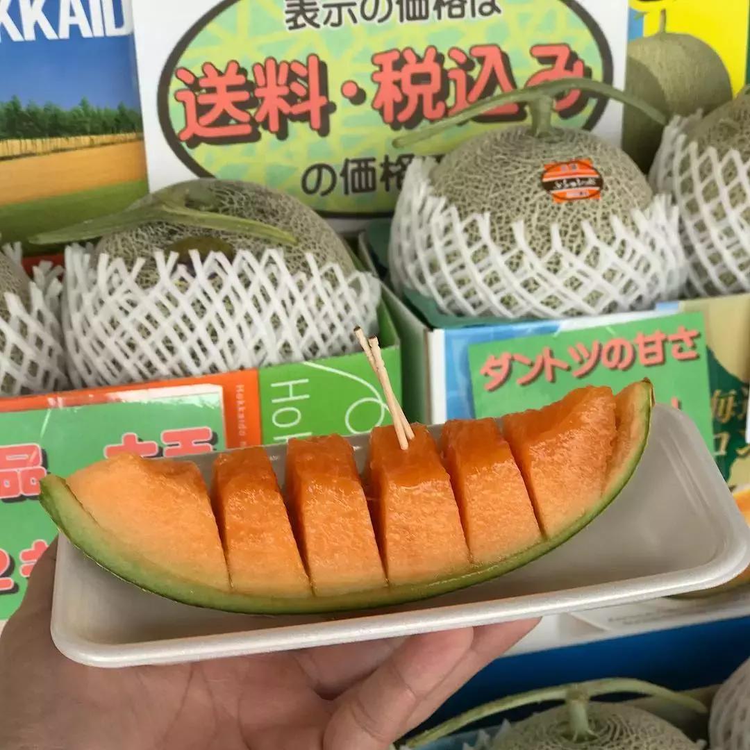 吃一口得花一个月工资？这种隐形炫富潮流值得追吗？