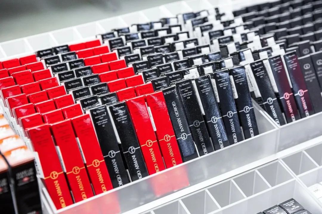 广州、武汉惊现“黑洞”，被“吸”进的消费者几乎没人空手而出