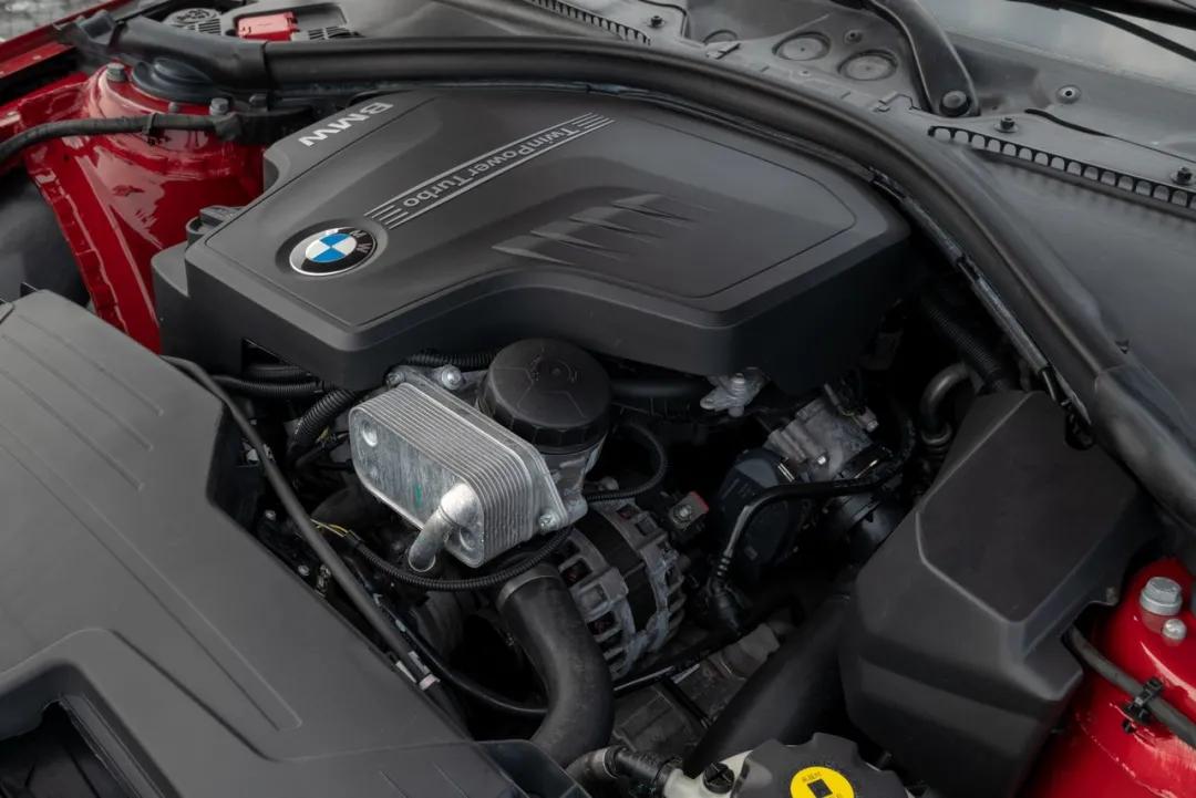 新款宝马320li运动值不值得买,用a级的价格拥有一台bba车型