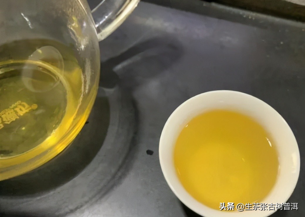 喝普洱茶为什么会有胃酸的感觉,喝普洱茶为什么回甘