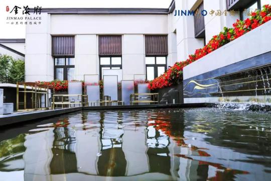 女王郭培携手海河金茂府，重现都会圈层的高定精义