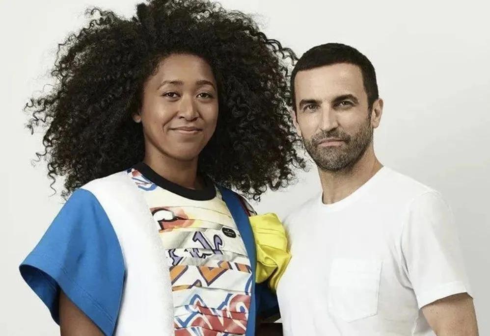 侃爷夫妇离婚Yeezy未受影响;LV发布新手袋