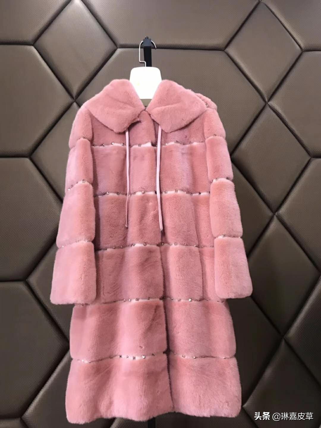 水貂皮草外套怎么保管,水貂衣服怎么处理