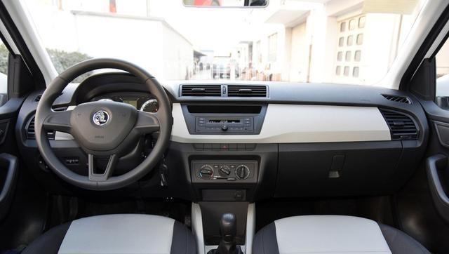 斯柯达晶锐两厢2012款油耗,11年斯柯达晶锐油耗怎样看仪表