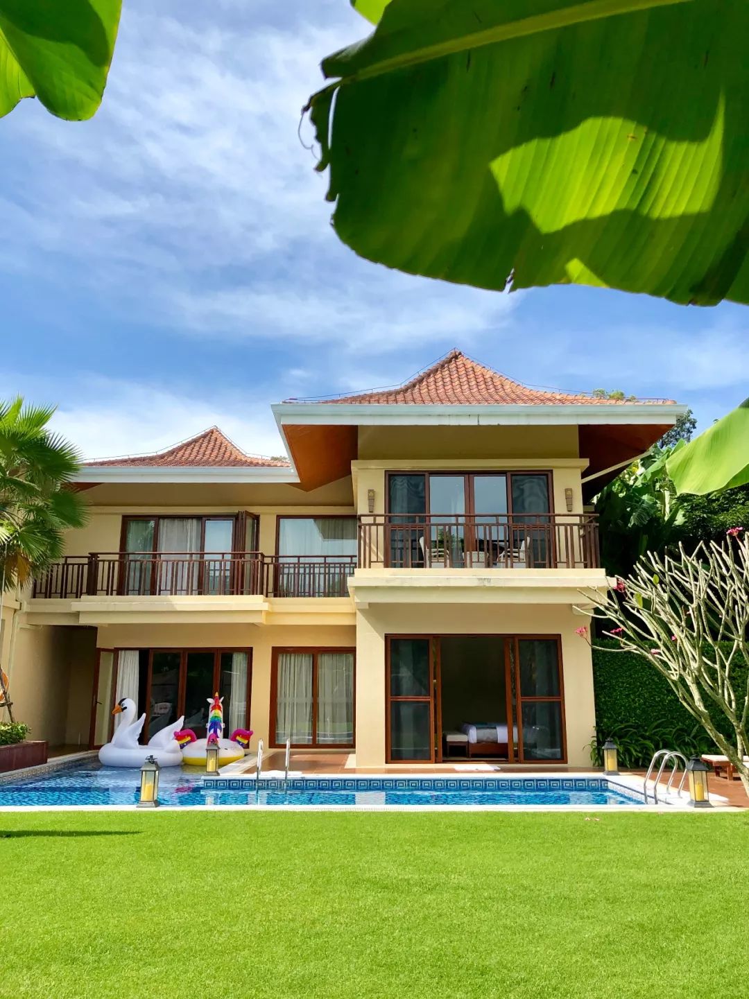 三亚高端酒店一线海景房推荐,三亚市区值得去住的别墅酒店