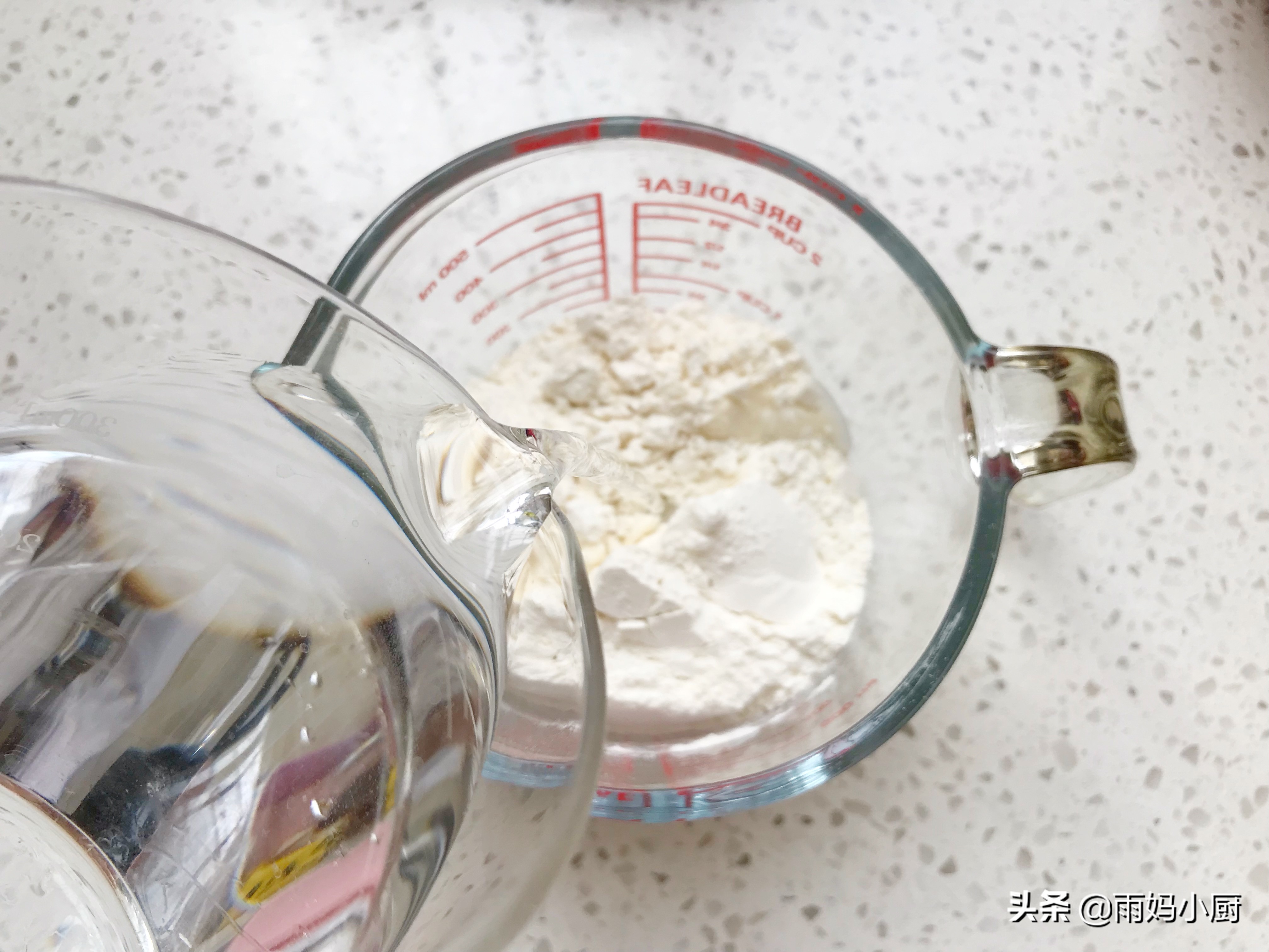 想吃煎饼不用买，在家自制5分钟烙10个，美味又下饭，全家都爱吃