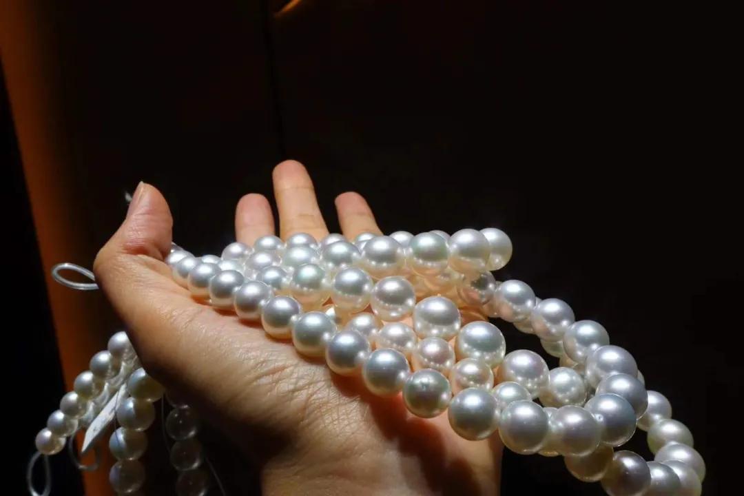 如何体现女王范,女性一定要有超显气质的珠宝