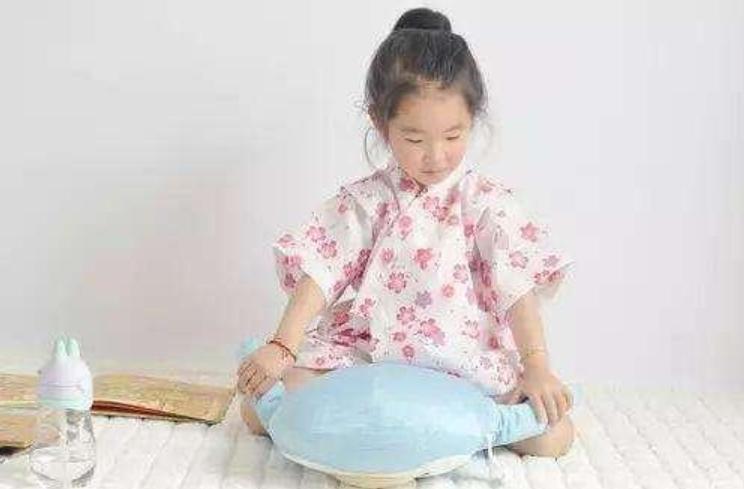 给宝宝做夏季的睡衣教程最简单,宝宝睡衣做法及图解