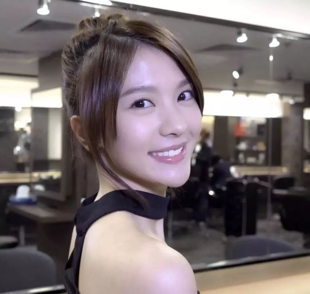 恭喜恭喜！29岁前港姐荣升人母阵痛4小时后顺产6.5磅千金