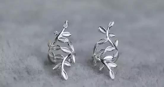 小钻戒指耳饰轻奢小众高级感,项链戒指耳环三件套