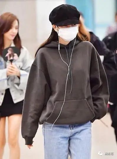 权志龙和jennie约会穿什么鞋,权志龙与jennie的穿搭