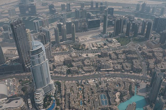 迪拜是人人都是土豪吗,迪拜全都是土豪吗