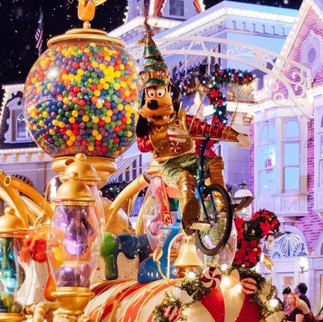 放假了和你爱的人去一次游乐场,一定要和自己爱的人去一次游乐场