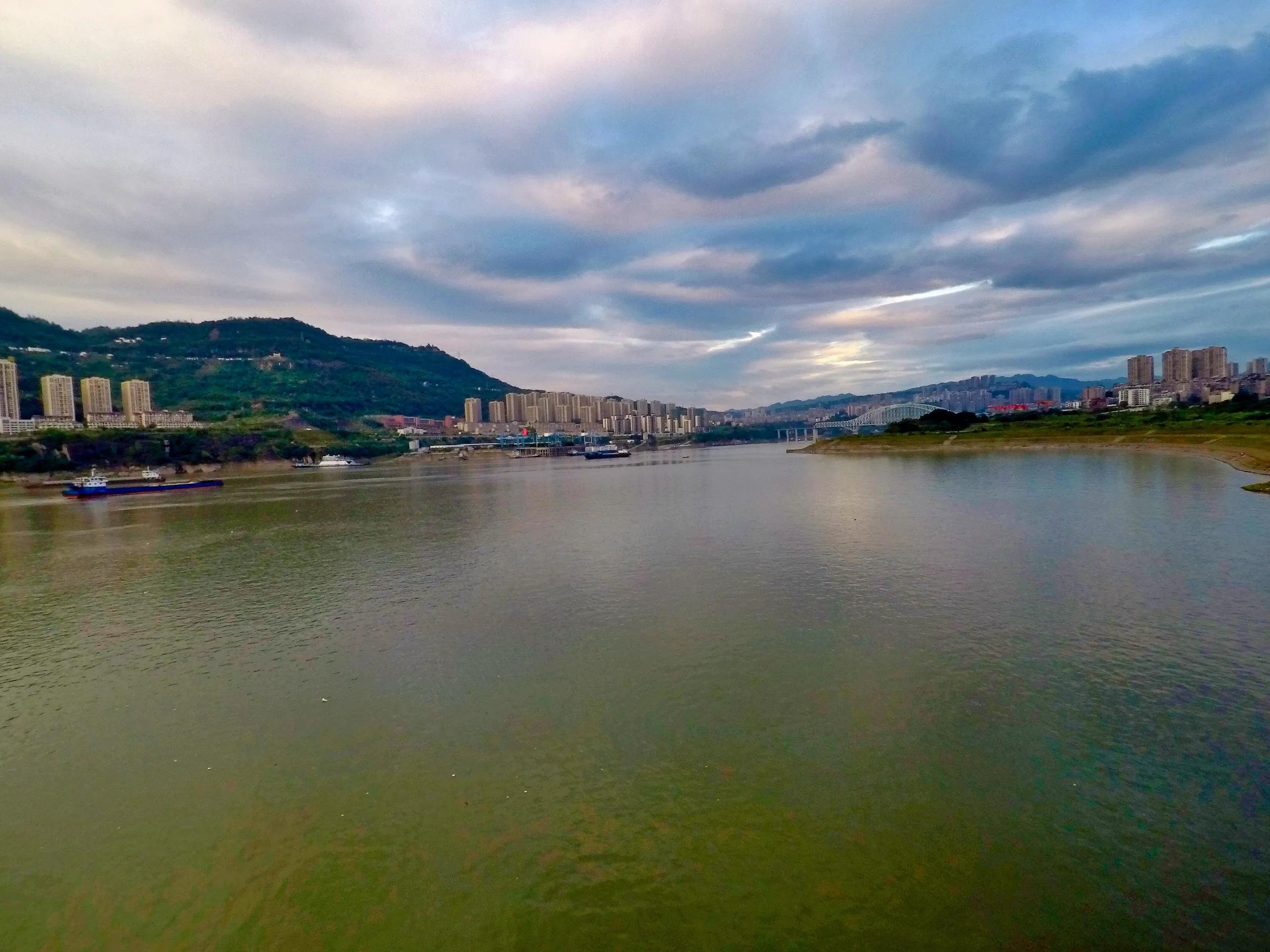 万州在重庆的实力如何?是最强吗?感觉很厉害的样子!