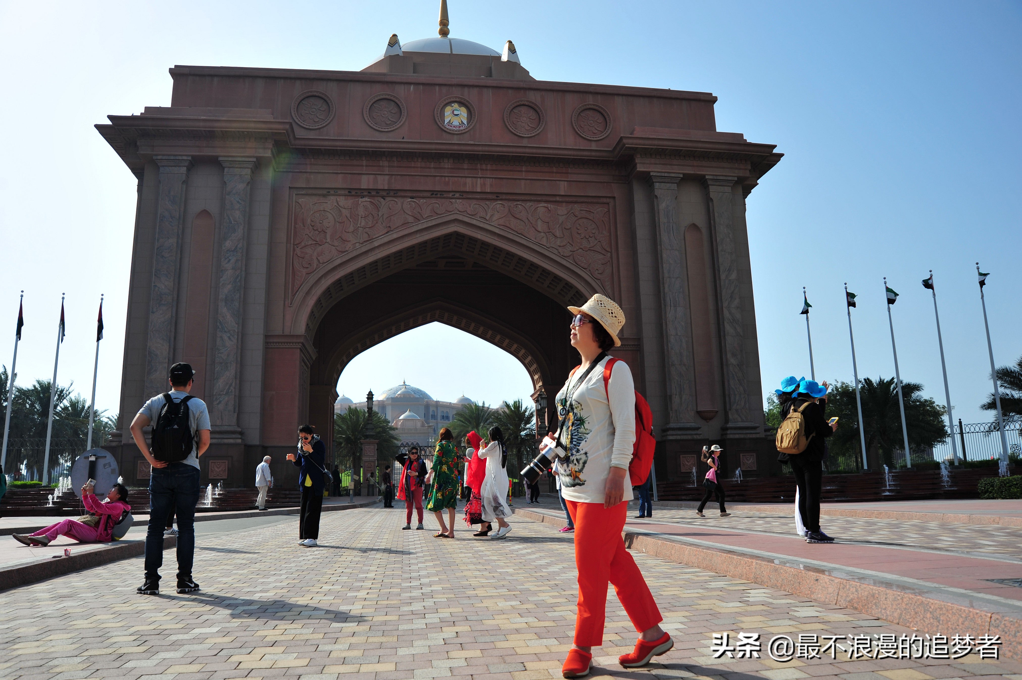 阿联酋谢赫扎耶德清真寺旅游,迪拜谢赫扎耶德路旅游
