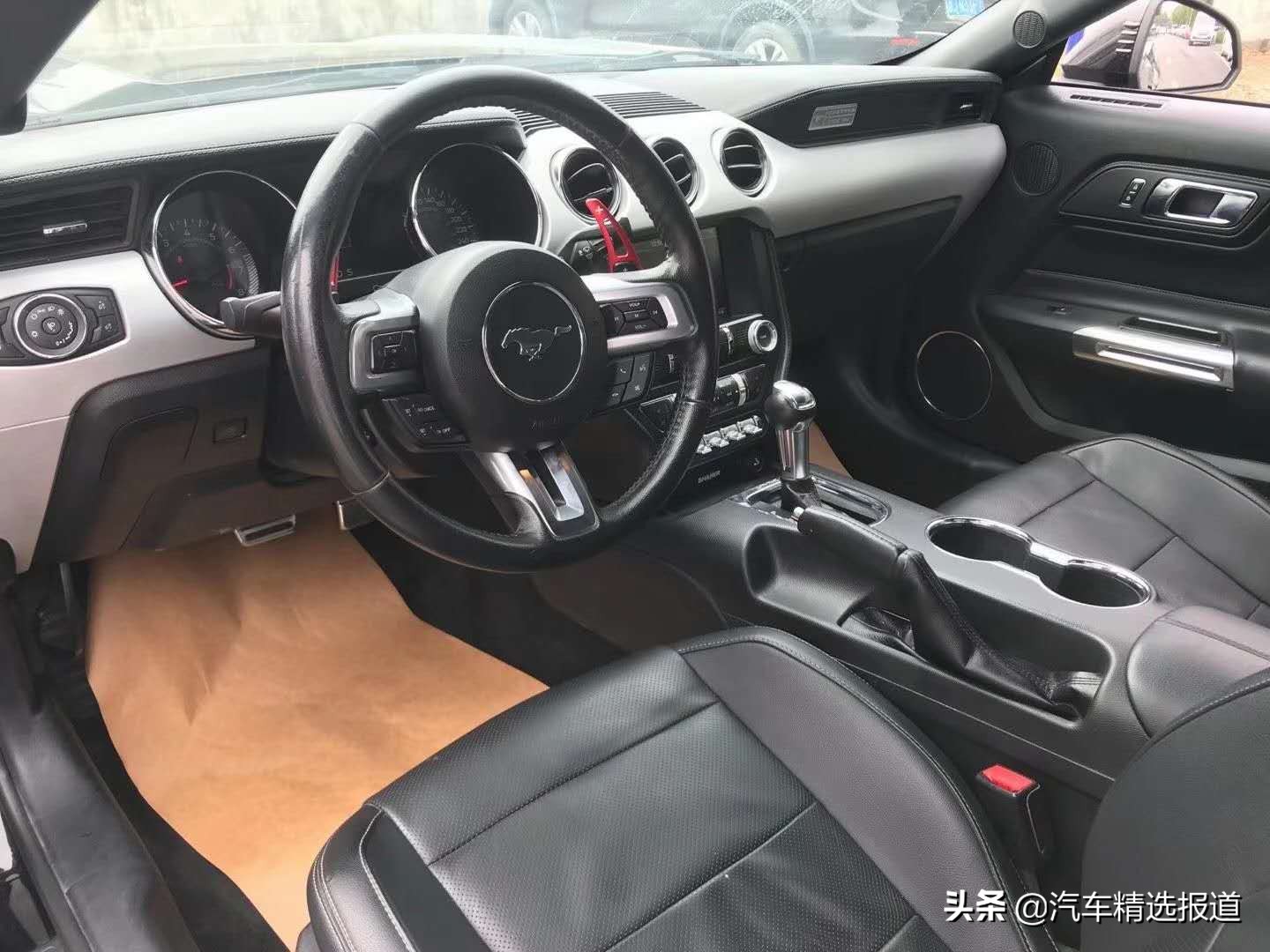 试驾野马新款,带你了解福特野马