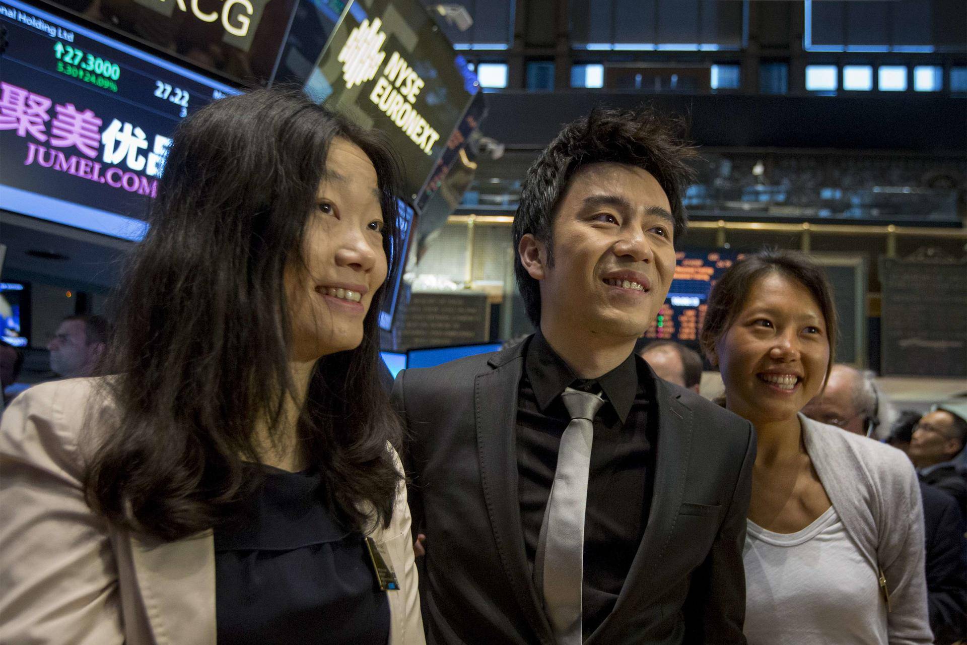 他为自己代言声称打败马云,掏3亿做共享充电宝,被对手指责*谤诽**