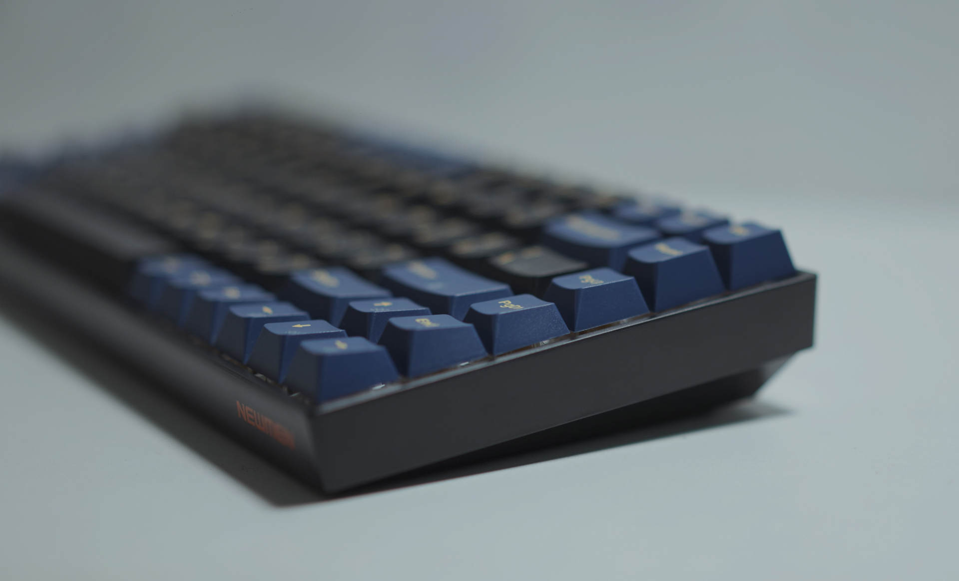 键盘入门到旗舰,新贵gm840pro开箱