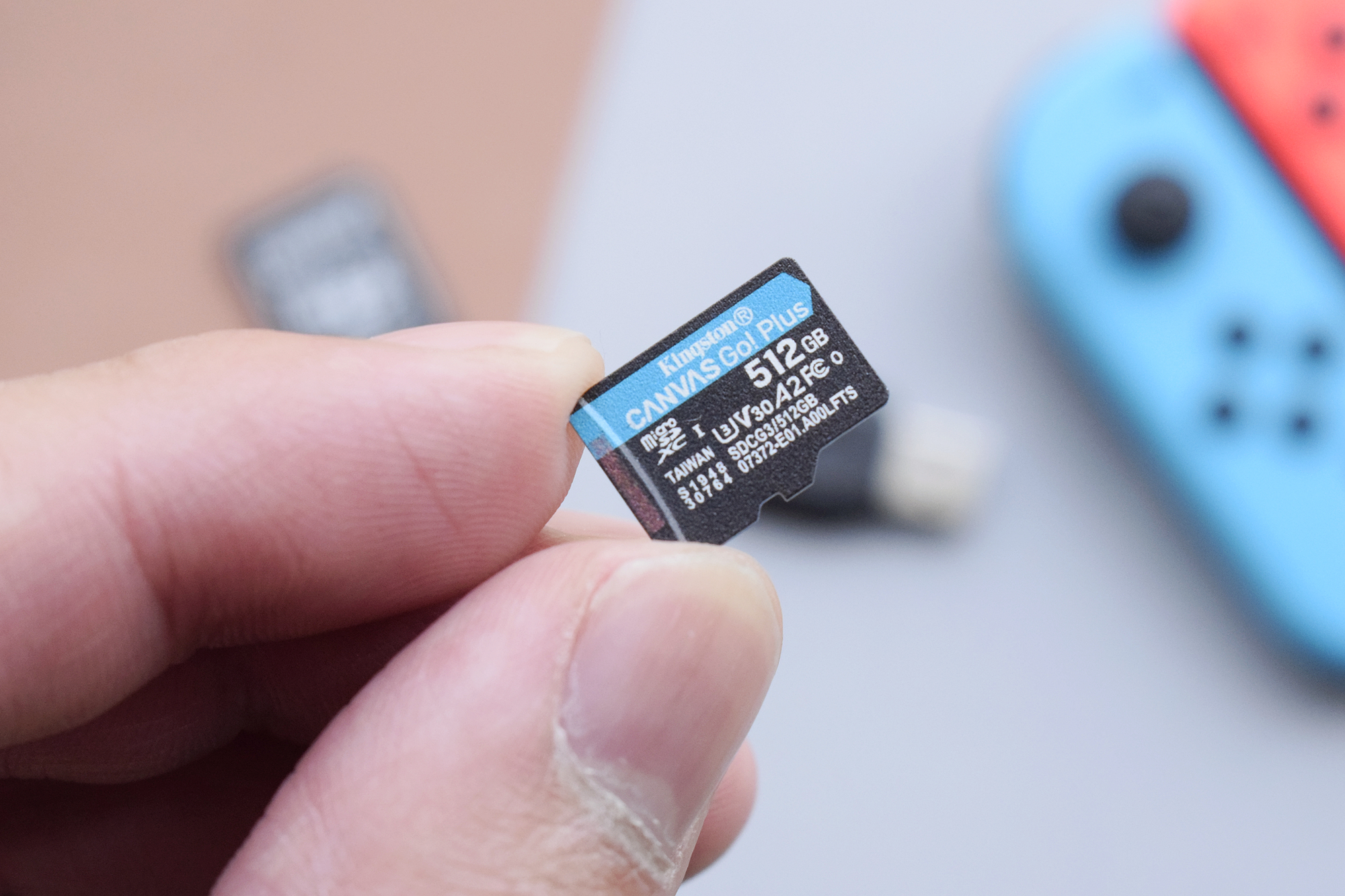 金士顿canvasgoplus存储卡,金士顿canvasreactplus存储卡