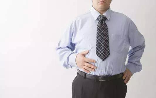 吃饱后该做什么才可以尽快消食,吃饱了最好的解决方法